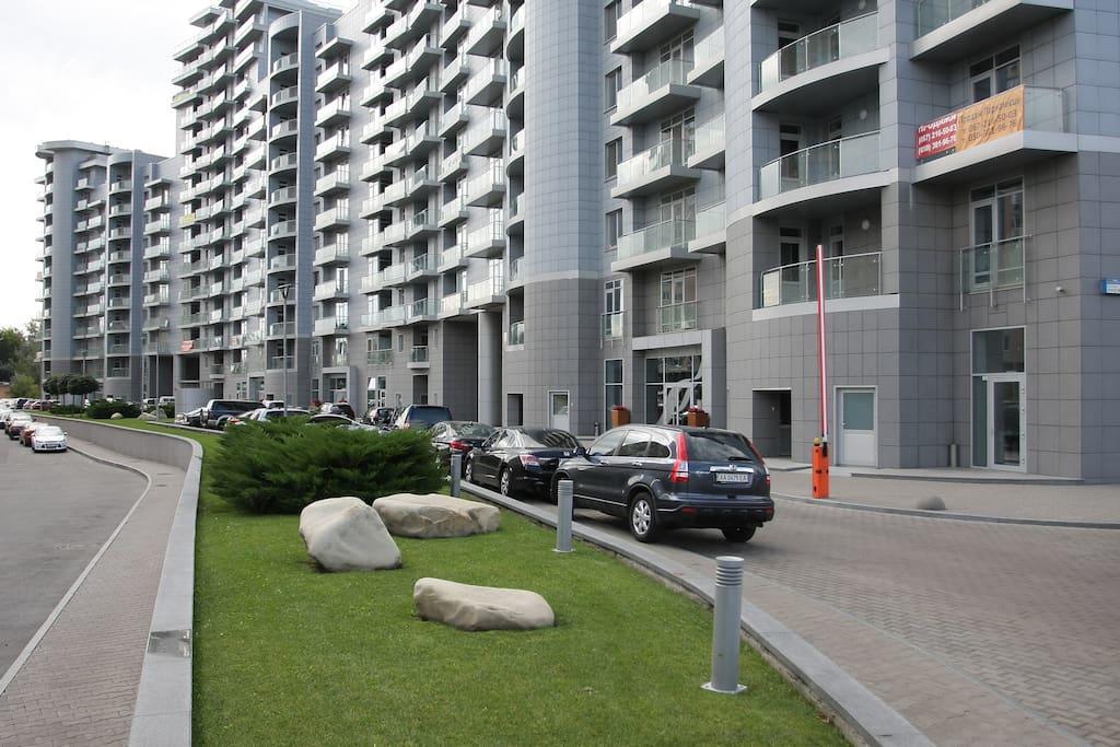 Apartments Raisy Okipnoi Kiev Exterior foto